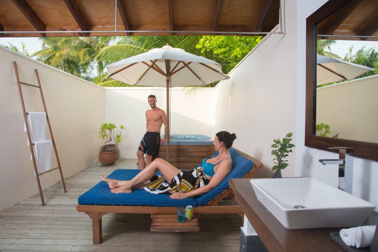 Курортный комплекс Vilamendhoo Island & 4*