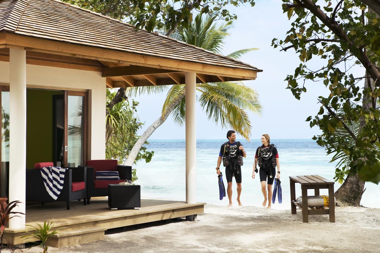 Vilamendhoo Island &