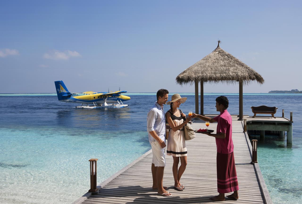 Vilamendhoo Island &