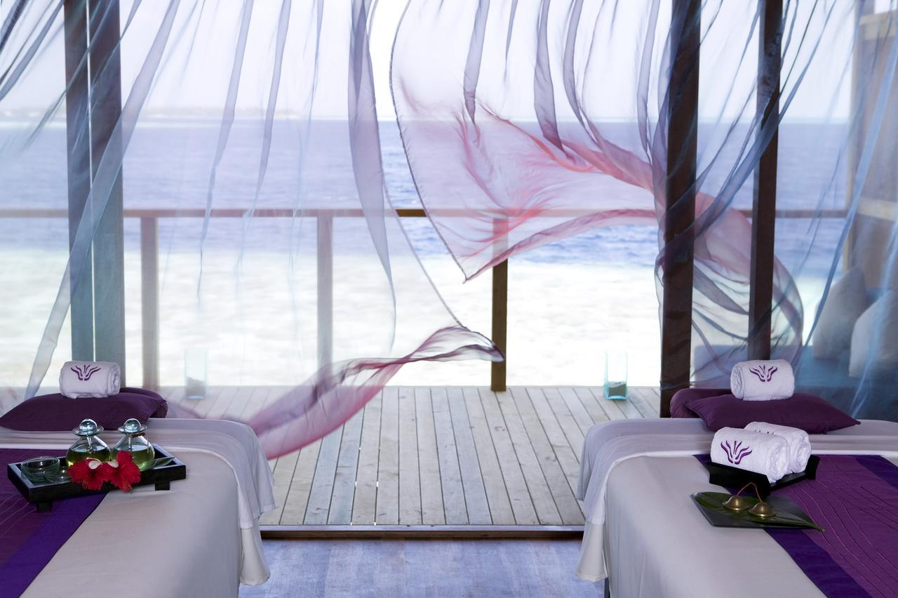 Vilamendhoo Island & 4*