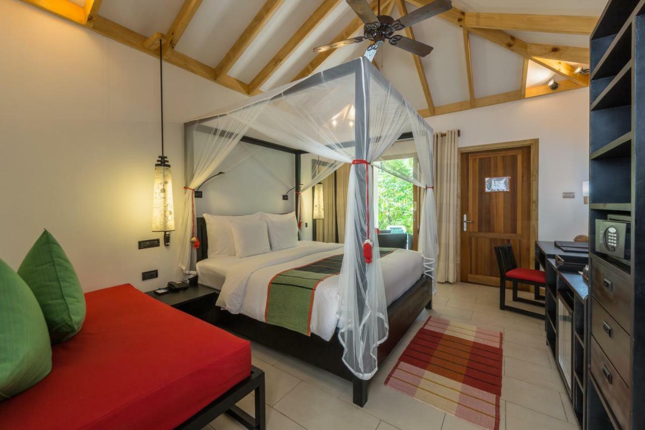Ośrodek wypoczynkowy Vilamendhoo Island & 4*